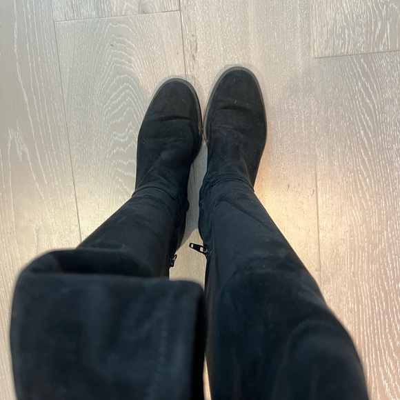 Michael Kors Black Stretch Suede Jamie Flat Boots - Picture 8 of 8